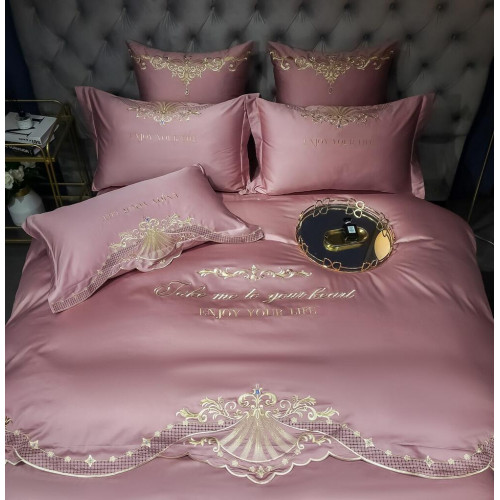 Постельное белье Сатин Гладкокрашеный Вышивка Делюкс на резинке DHCR001