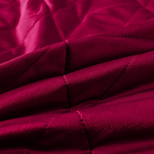 Велюровое покрывало в клетку и две наволочки OVL035