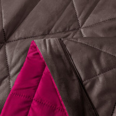 Велюровое покрывало в клетку и две наволочки OVL037