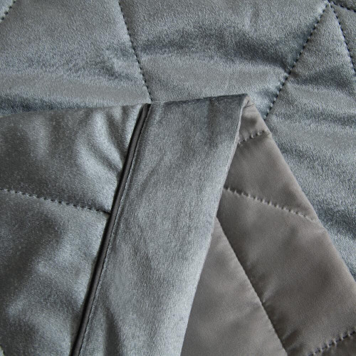 Велюровое покрывало в клетку и две наволочки OVL039