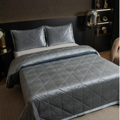 Велюровое покрывало в клетку и две наволочки OVL039