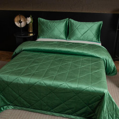 Велюровое покрывало в клетку и две наволочки OVL049