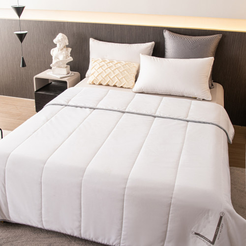 Одеяло SM Всесезонное SM002 черно-белый кант 150*210 см